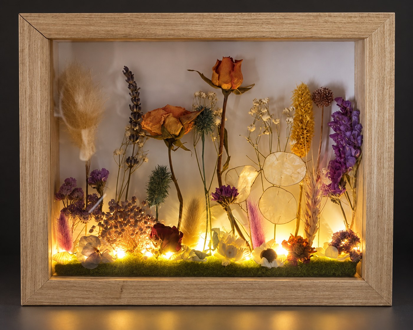Dried-flower shadow box — illuminated — AL 18b